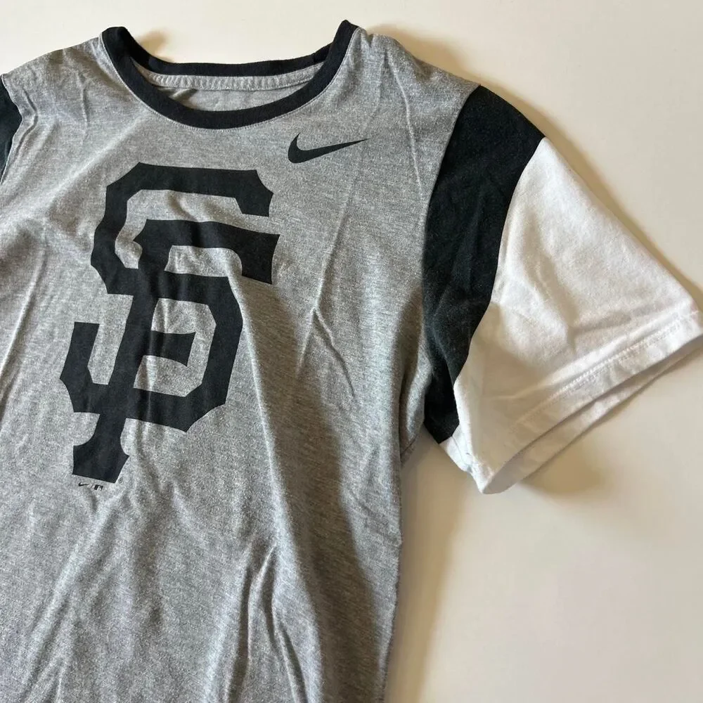 Nike Women's Grey and Black T-shirt